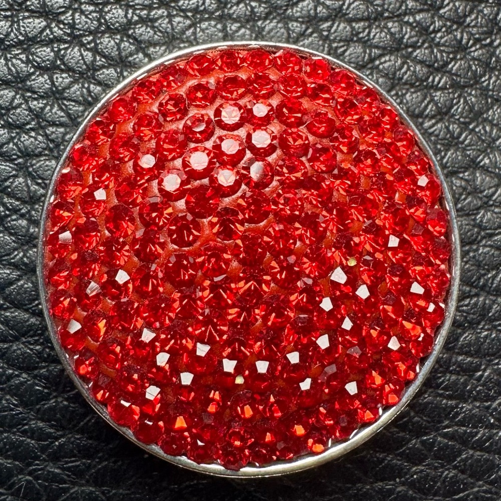 Magnolia and Vine 30mm Grand Dazzle Red Snap